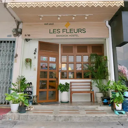 Les Fleurs Bangkok Hostel